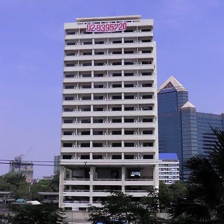 Poonchock Mansion Hotel Bangkok Exterior photo