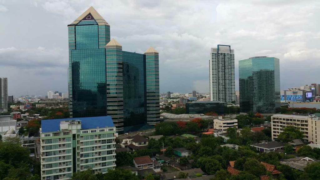 Poonchock Mansion Hotel Bangkok Exterior photo